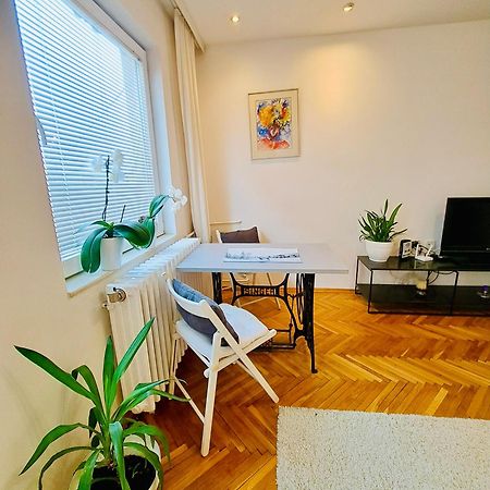 Uma- Urban Mini Apartment 스코페 외부 사진